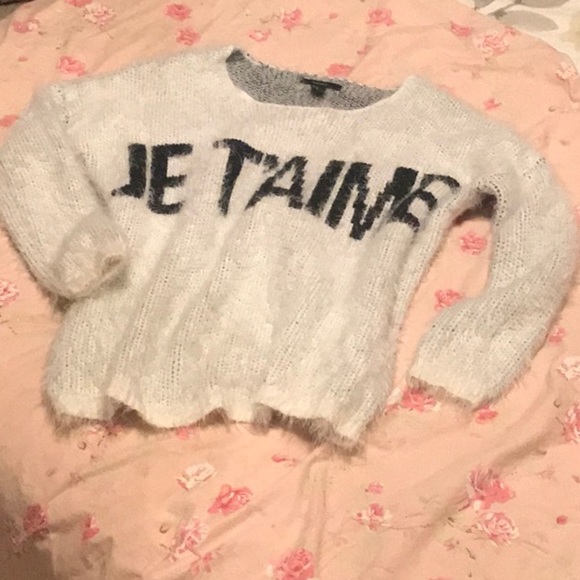 Forever 21 Sweaters - Big Fuzzy Sweater Sz M